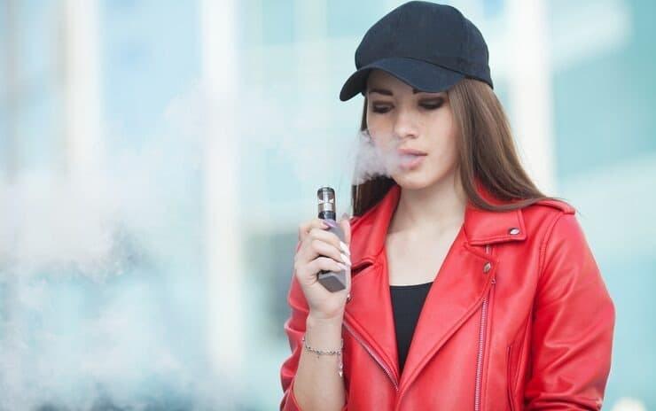 E-Zigaretten Benefits and Risks Explored Alongside Smoking E Cigarettes Side Effects Insights
