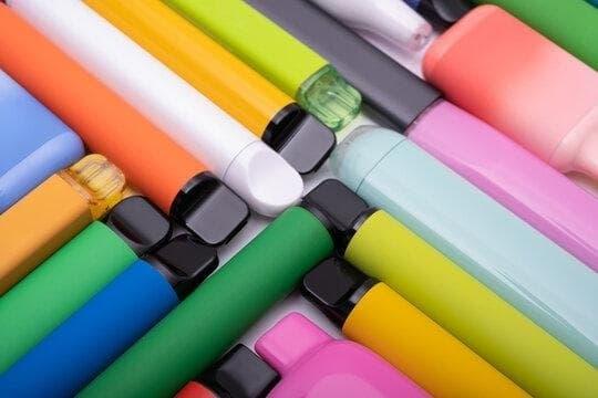 Einweg E-Zigaretten expert roundup and buyers guide featuring the top 10 electronic cigarettes of 2025