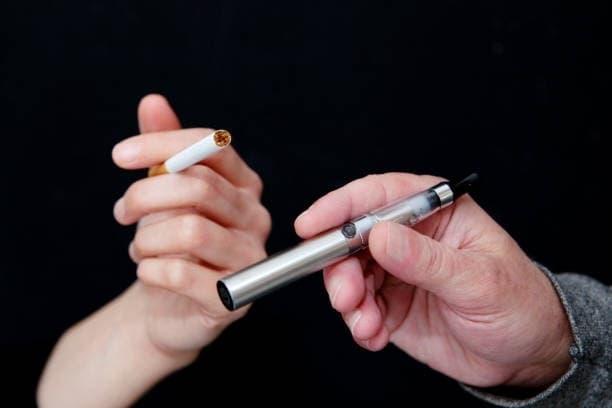 E-Zigaretten health risks and chemicals found in e cigarettes every user should know