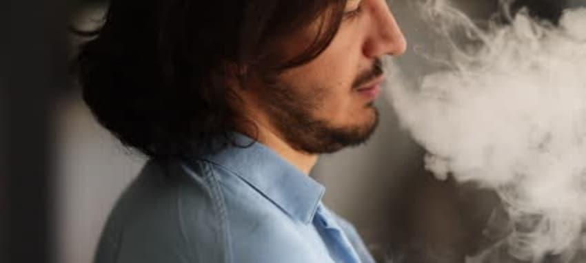 xoilac tv examines balancing consideration of the risks and benefits of e-cigarettes to help users weigh harm reduction and public health