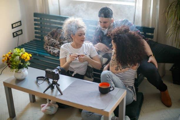 xoilac tv dives into e-cigarettes research with fresh analysis on youth trends, regulation and industry claims