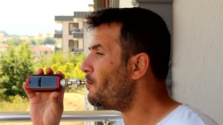 E-cigarete Buying Guide and Top e cigarette mods Reviewed for Flavor Power and Safety